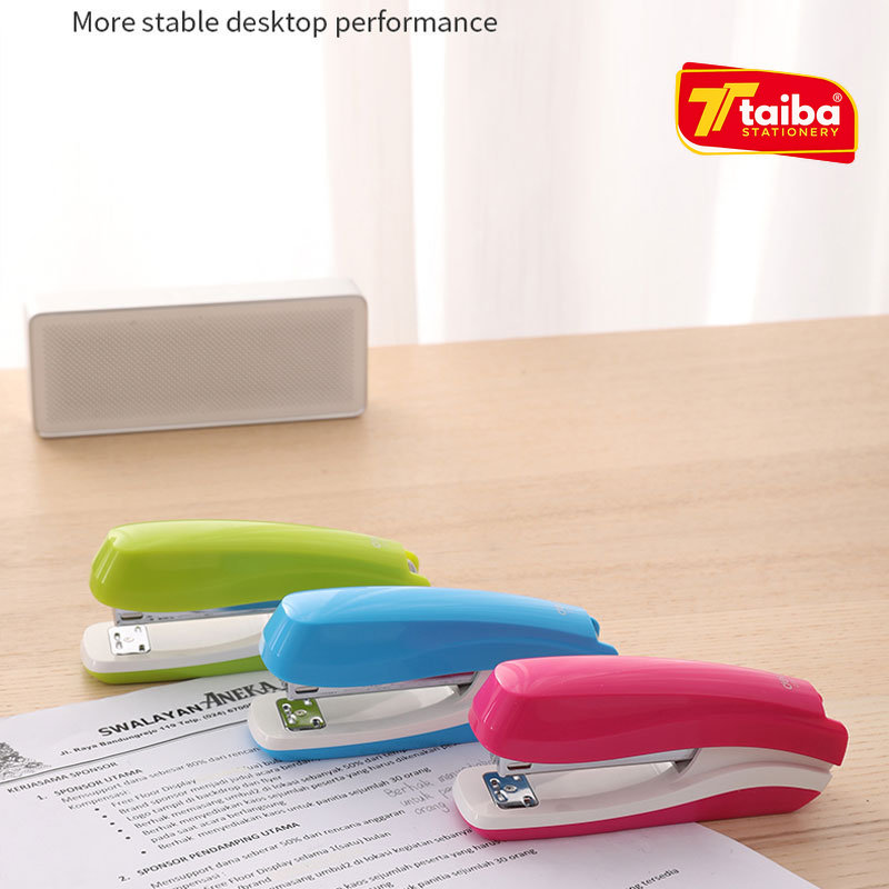 AGRAFEUSE DE BUREAU 24/6 ET 26/6 25F/75G 0350 DELI